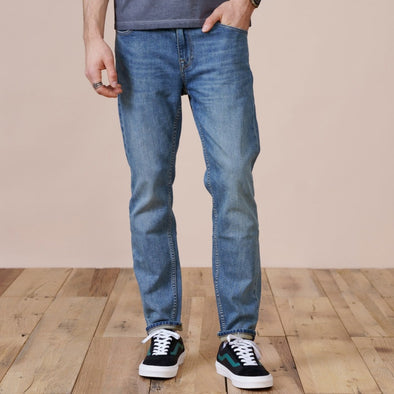 STRETCHY LOOSE TAPPERED JEANS
